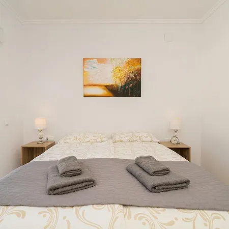 Familia 托雷维耶哈